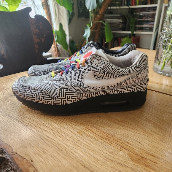 Nike Air Max 1 On Air Tokyo Maze Mens Size 10 White Black Sneakers Leather Shoes - Picture 3 of 10